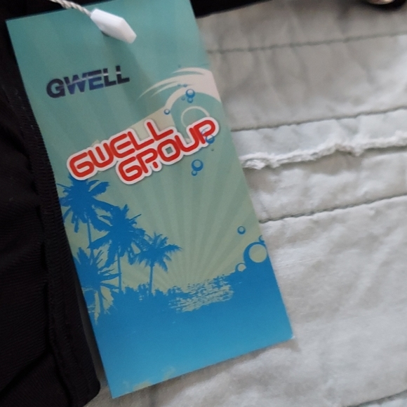 Gwell group black bikini top large - Picture 7 of 8